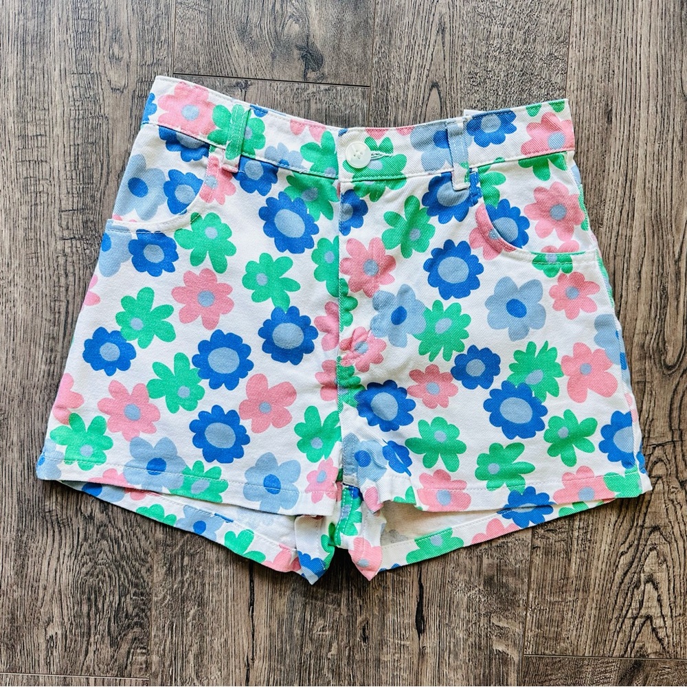 Flower Power High Waisted Shorts Daisy Floral Print Mod White Denim